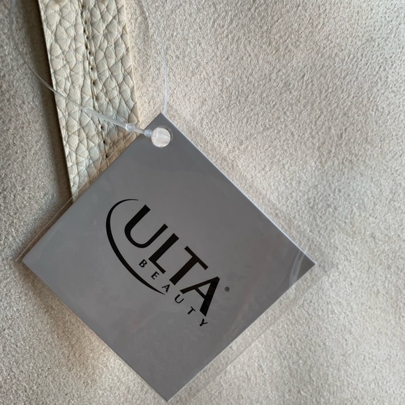Ultra Beauty Beige Beauty Tote Bag - Picture 4 of 14